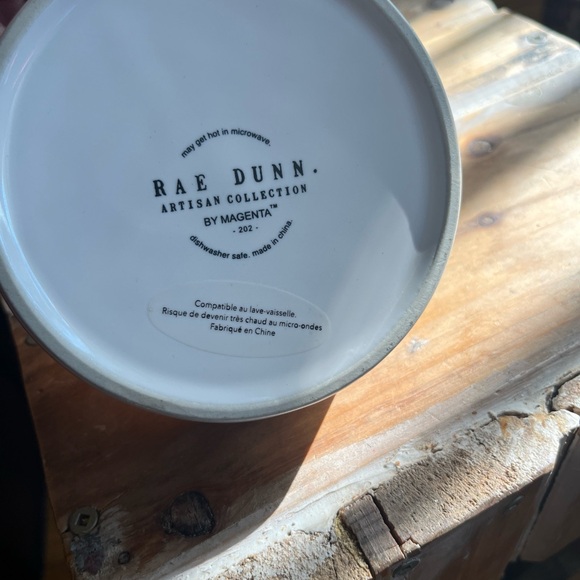 Rae Dunn Pet Cat feeding bowl - Picture 3 of 4